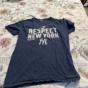 Yankees respect New York t-shirt